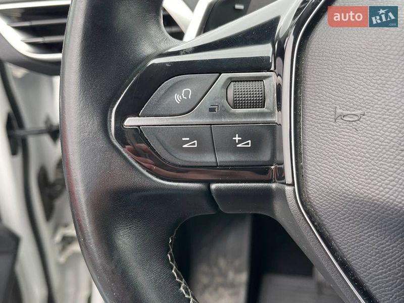 Внедорожник / Кроссовер Peugeot 3008 2019 в Львове