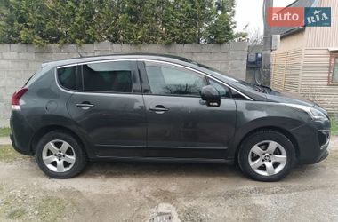 Позашляховик / Кросовер Peugeot 3008 2016 в Пустомитах