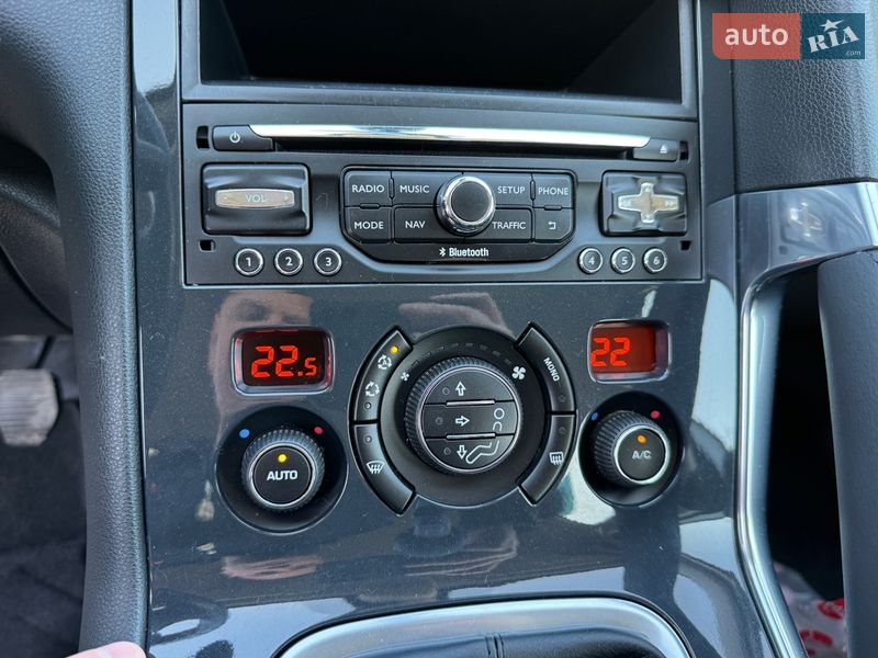 Внедорожник / Кроссовер Peugeot 3008 2016 в Хмельницком