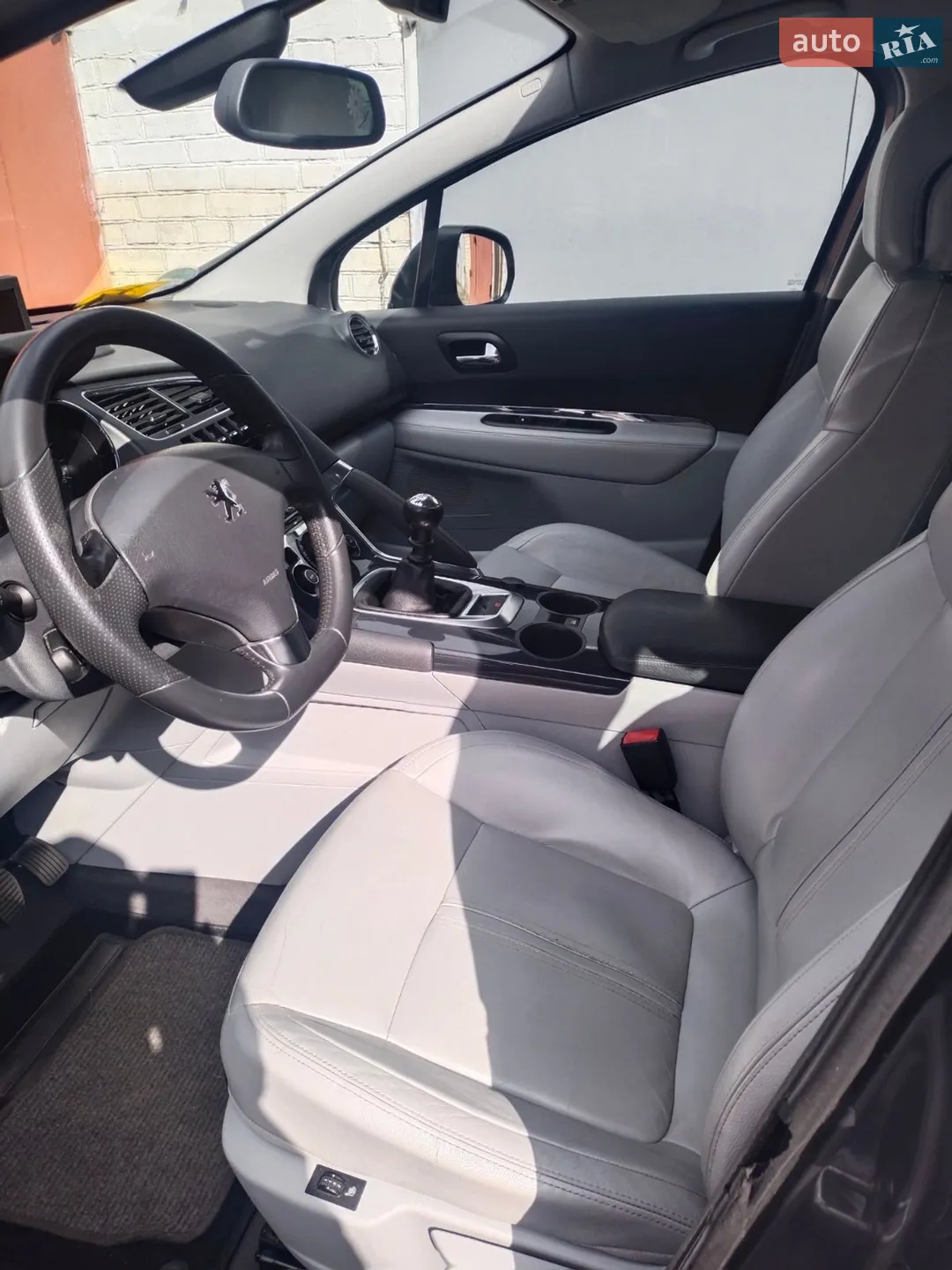 2011 Peugeot 3008 - мініатюра 12
