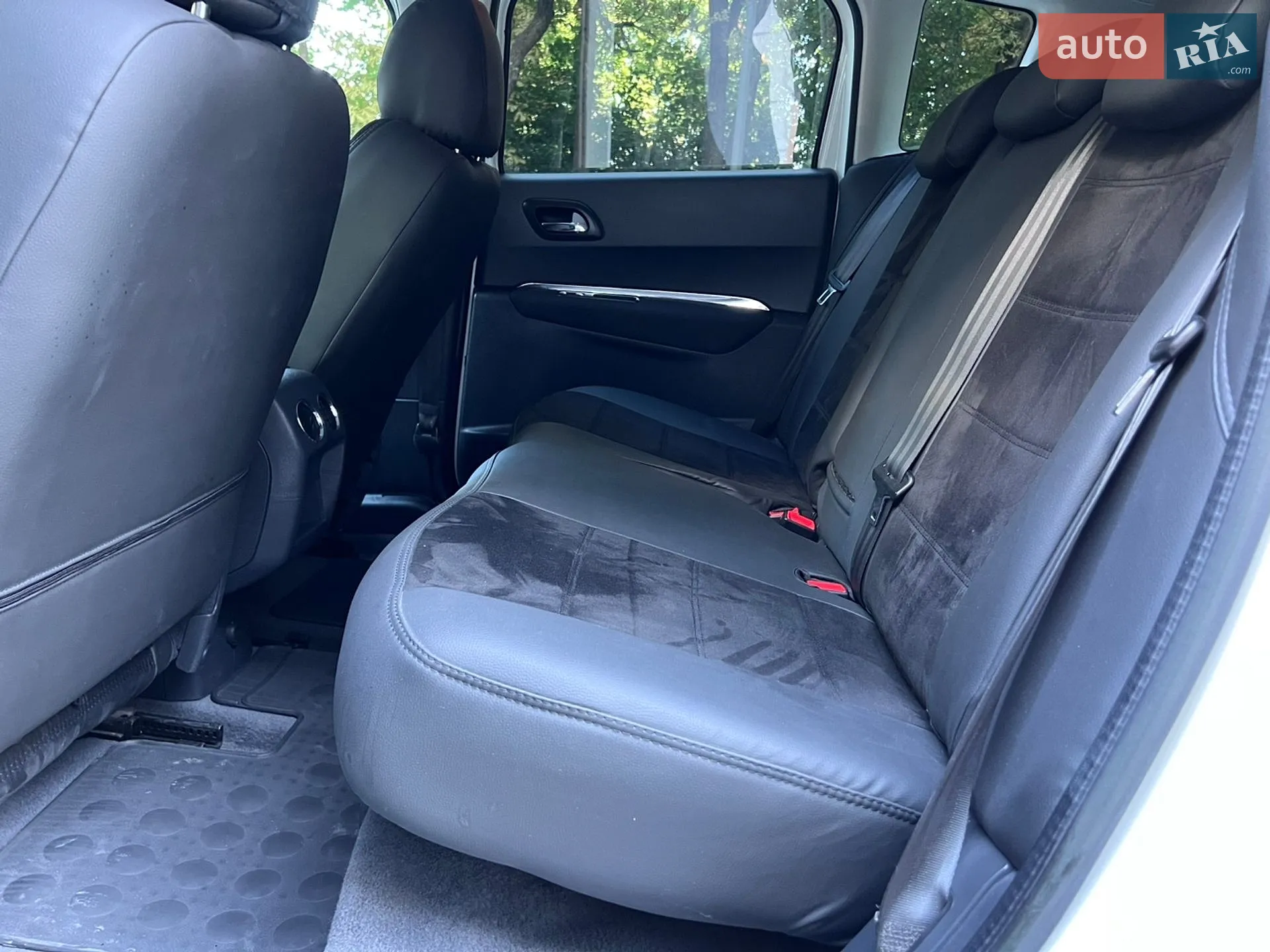 Peugeot 3008 2011 VIN VF30U9HR8BS229023 фото оголошення 43 з 77