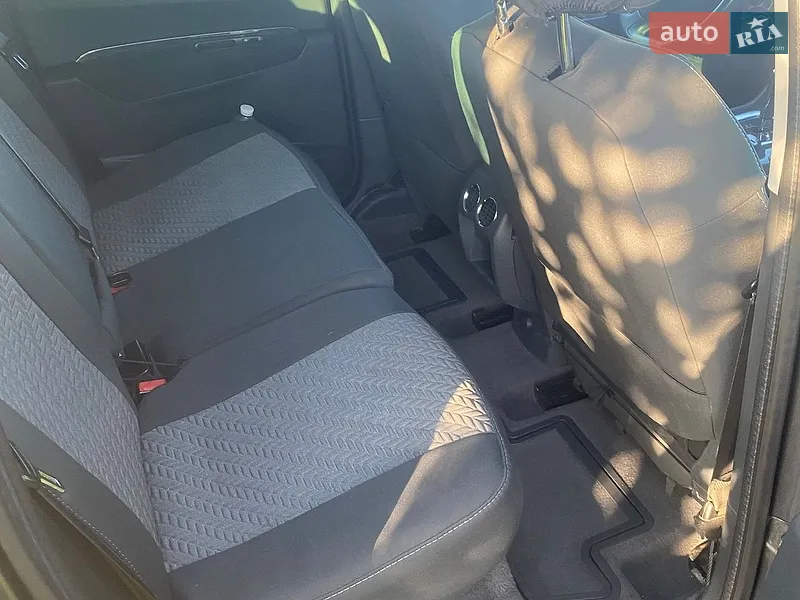 Peugeot 3008 2011 VIN VF30U9HR8AS286318 фото оголошення 7 з 51