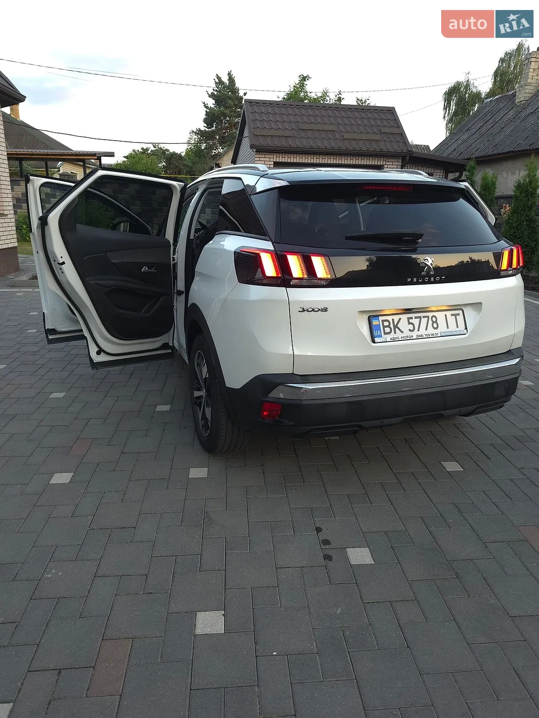 2017 Peugeot 3008 - мініатюра 12