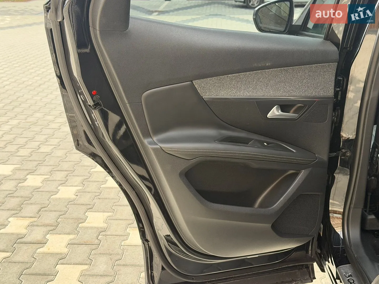2017 Peugeot 3008 - мініатюра 40