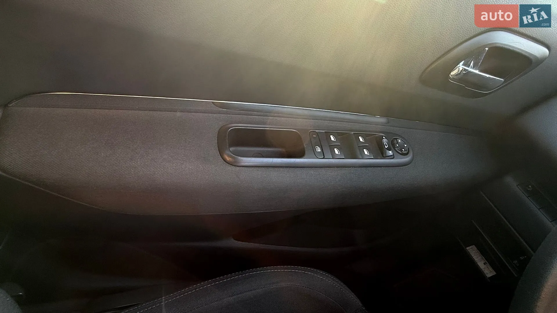 2016 Peugeot 3008 - мініатюра 16