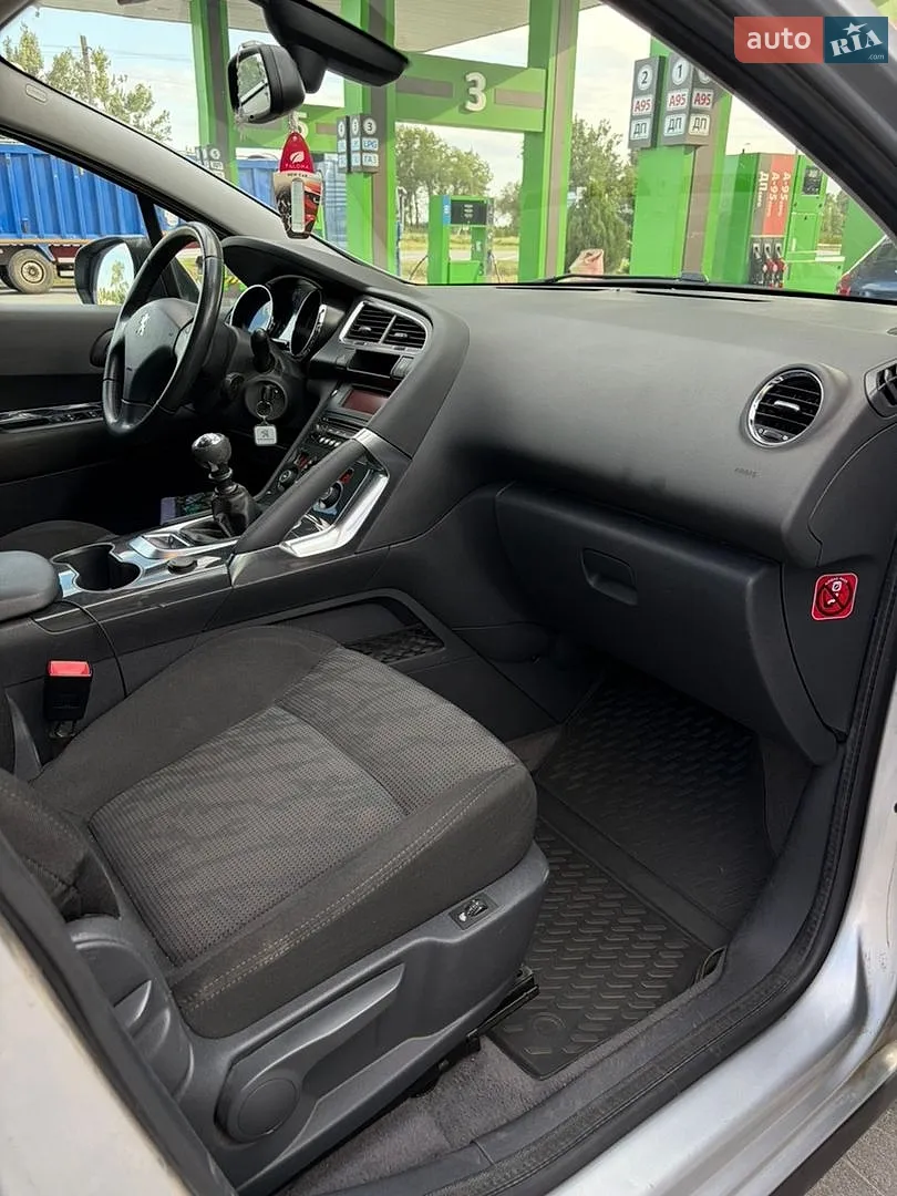 2011 Peugeot 3008 - мініатюра 8