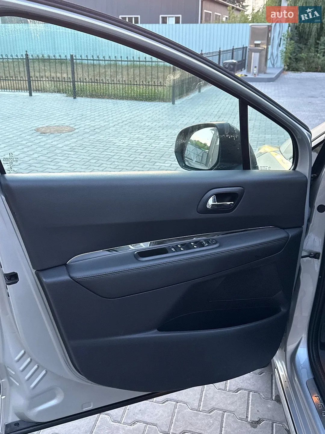 2015 Peugeot 3008 - мініатюра 23