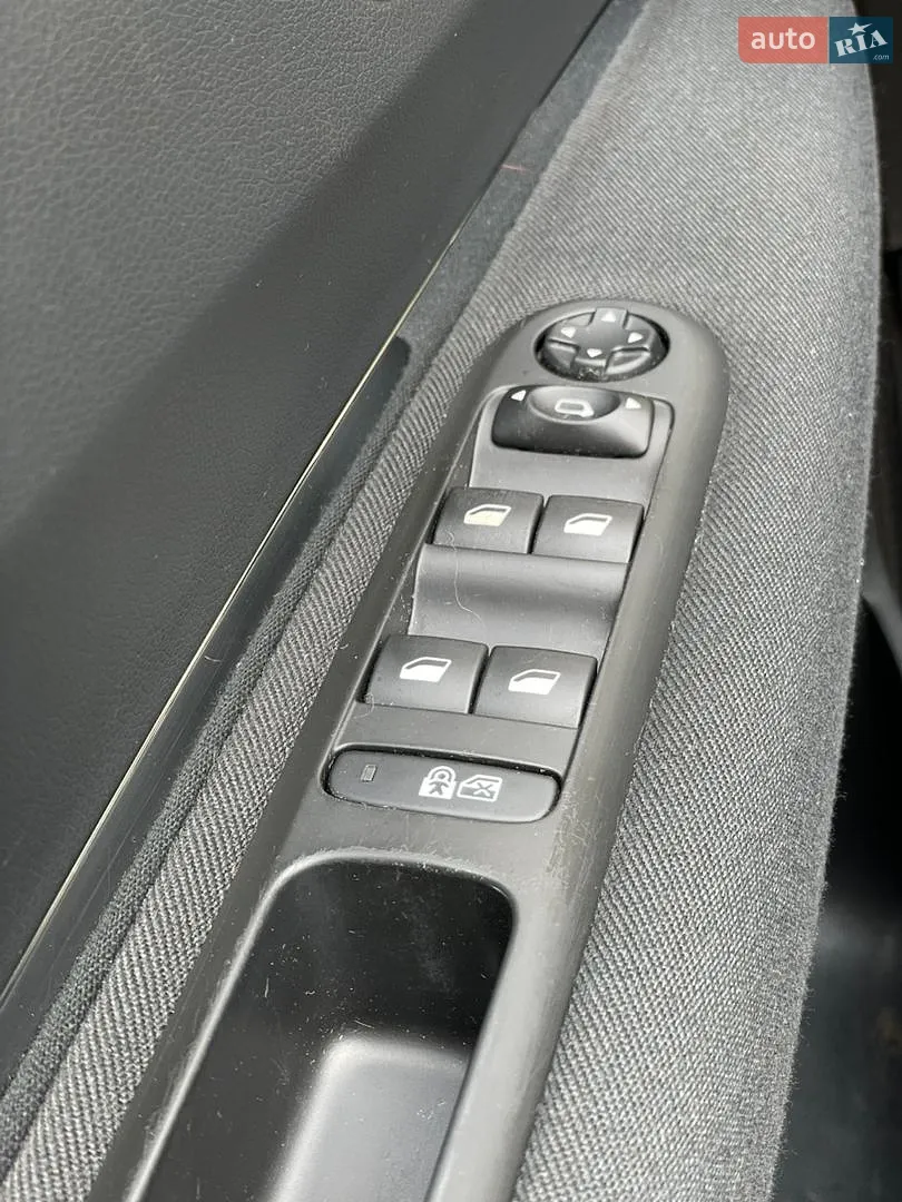 2013 Peugeot 3008 - мініатюра 16