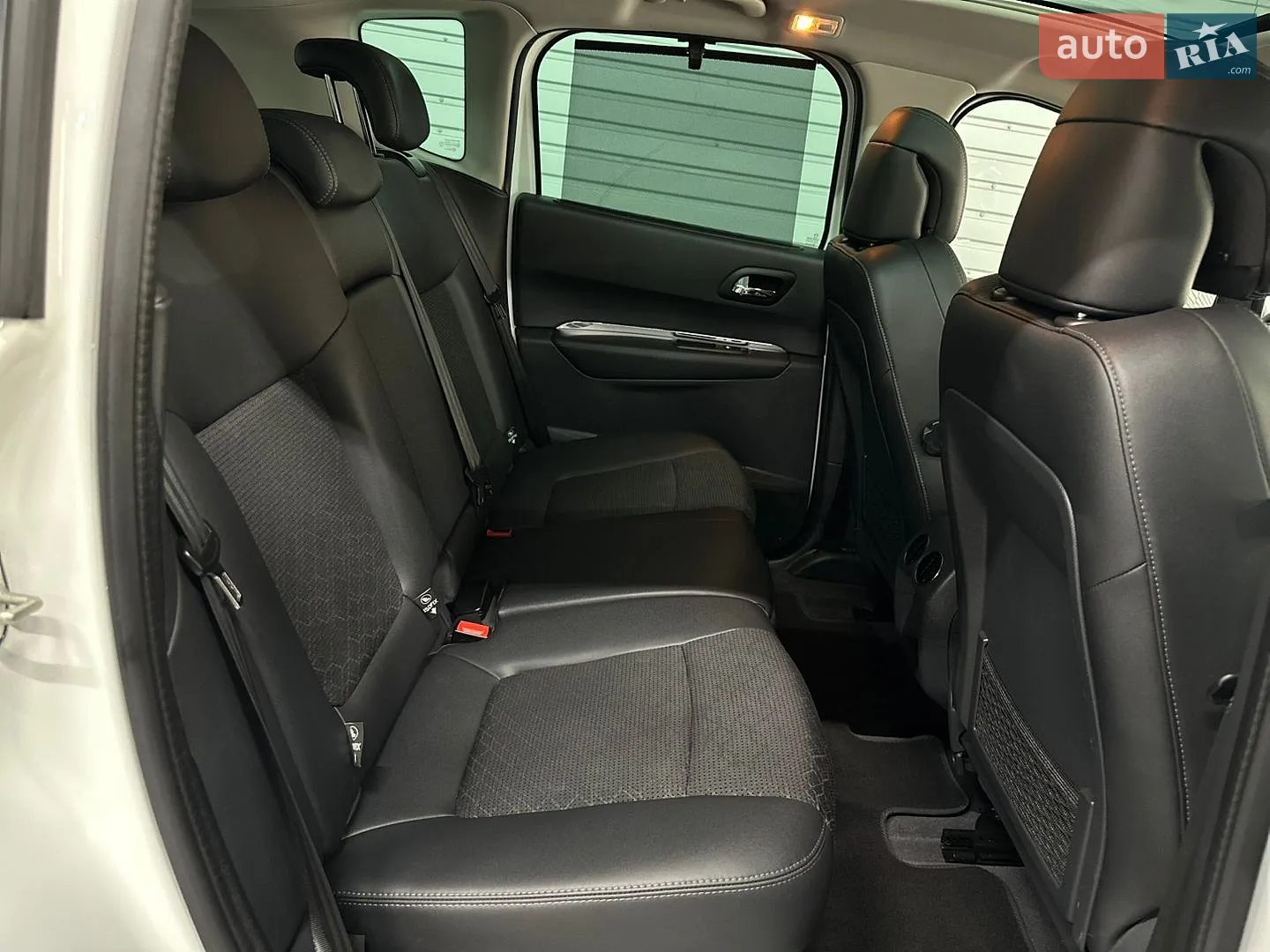 2015 Peugeot 3008 - мініатюра 40