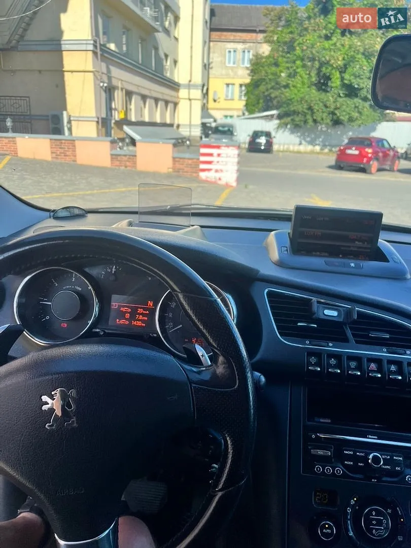 2011 Peugeot 3008 - мініатюра 10