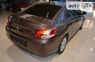 Седан Peugeot 301 2013 в Хмельницком