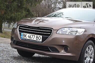 Седан Peugeot 301 2013 в 