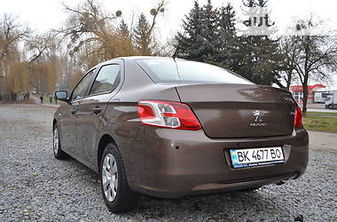 Седан Peugeot 301 2013 в 