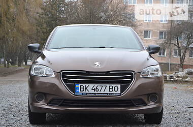 Седан Peugeot 301 2013 в 