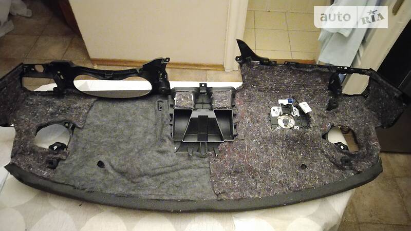 Седан Peugeot 301 2013 в Львові