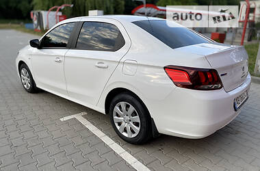 Седан Peugeot 301 2018 в 