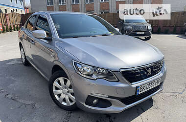 Седан Peugeot 301 2019 в Рівному