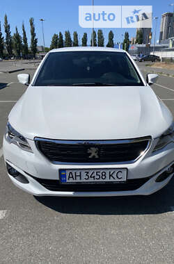 Седан Peugeot 301 2018 в Києві