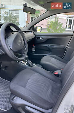 Седан Peugeot 301 2019 в 