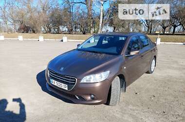 Седан Peugeot 301 2013 в Харькове