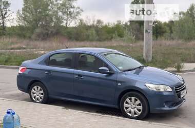 Седан Peugeot 301 2013 в Харькове