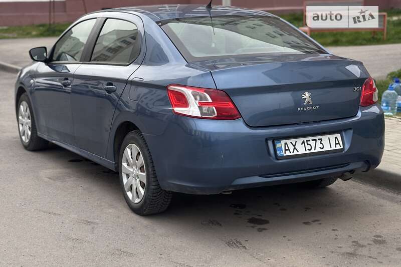 Седан Peugeot 301 2013 в Харькове