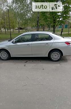 Седан Peugeot 301 2014 в Харькове