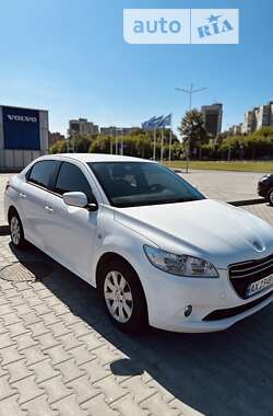 Седан Peugeot 301 2013 в Харькове