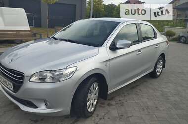 Седан Peugeot 301 2013 в Львове