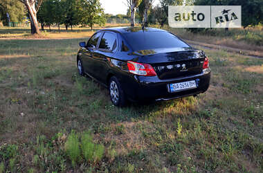 Седан Peugeot 301 2013 в Олександрії