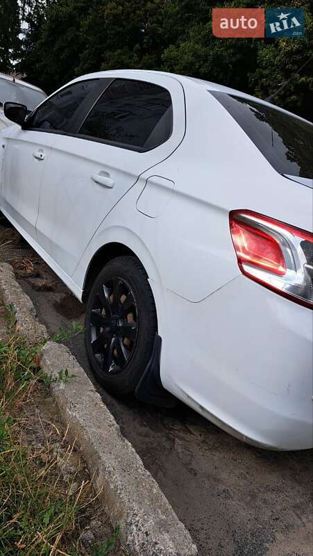 Седан Peugeot 301 2013 в Вінниці