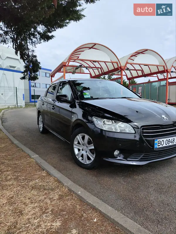 Peugeot 301