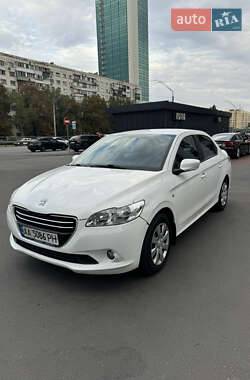 Седан Peugeot 301 2016 в Киеве