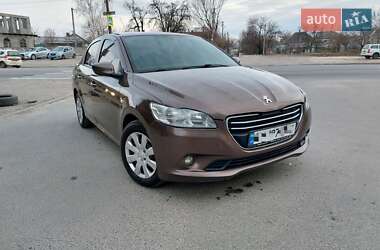 Седан Peugeot 301 2013 в Днепре