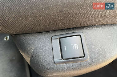 Седан Peugeot 301 2013 в Києві