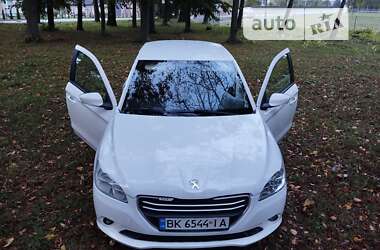 Седан Peugeot 301 2014 в Тернополі