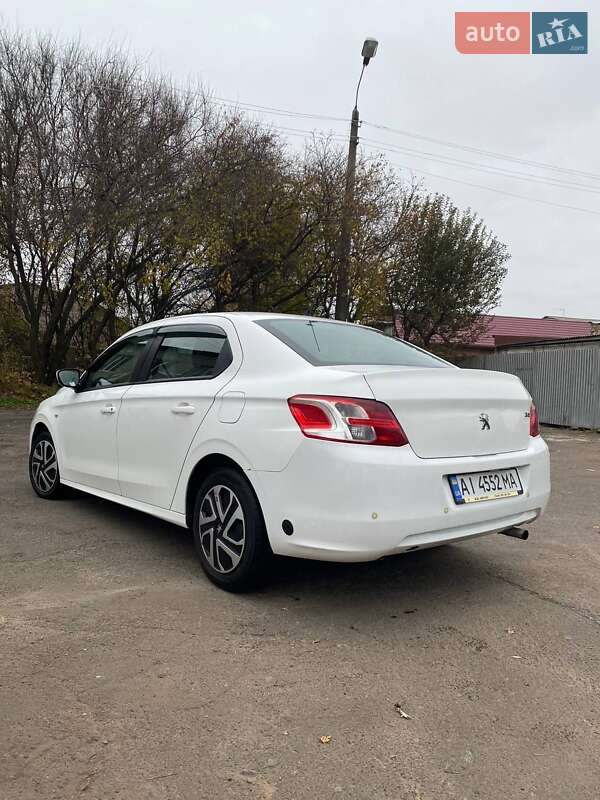 Седан Peugeot 301 2013 в Переяславе