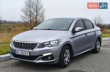 Седан Peugeot 301 2019 в Днепре