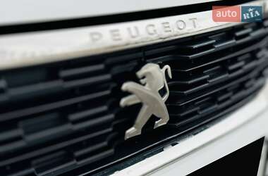 Седан Peugeot 301 2019 в Харкові