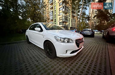 Седан Peugeot 301 2013 в Киеве