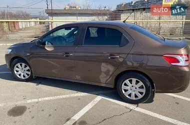 Седан Peugeot 301 2016 в 