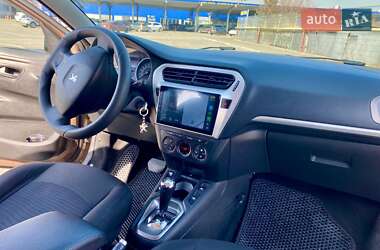 Седан Peugeot 301 2016 в 