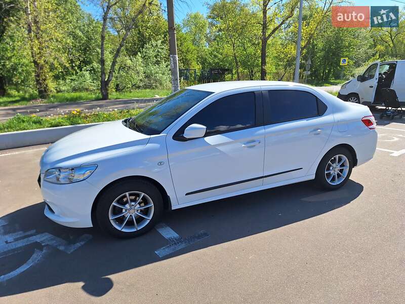 Седан Peugeot 301 2016 в 
