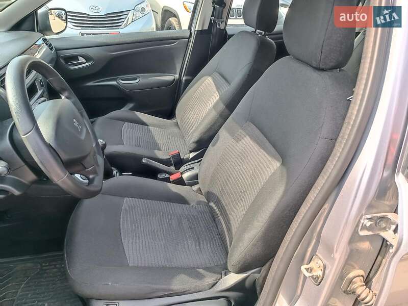 Седан Peugeot 301 2018 в Харькове