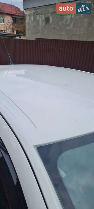 Седан Peugeot 301 2013 в Львові