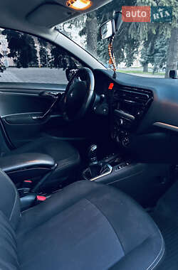 Седан Peugeot 301 2016 в 