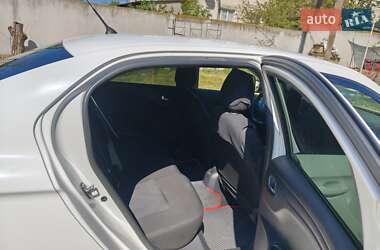 Седан Peugeot 301 2015 в 