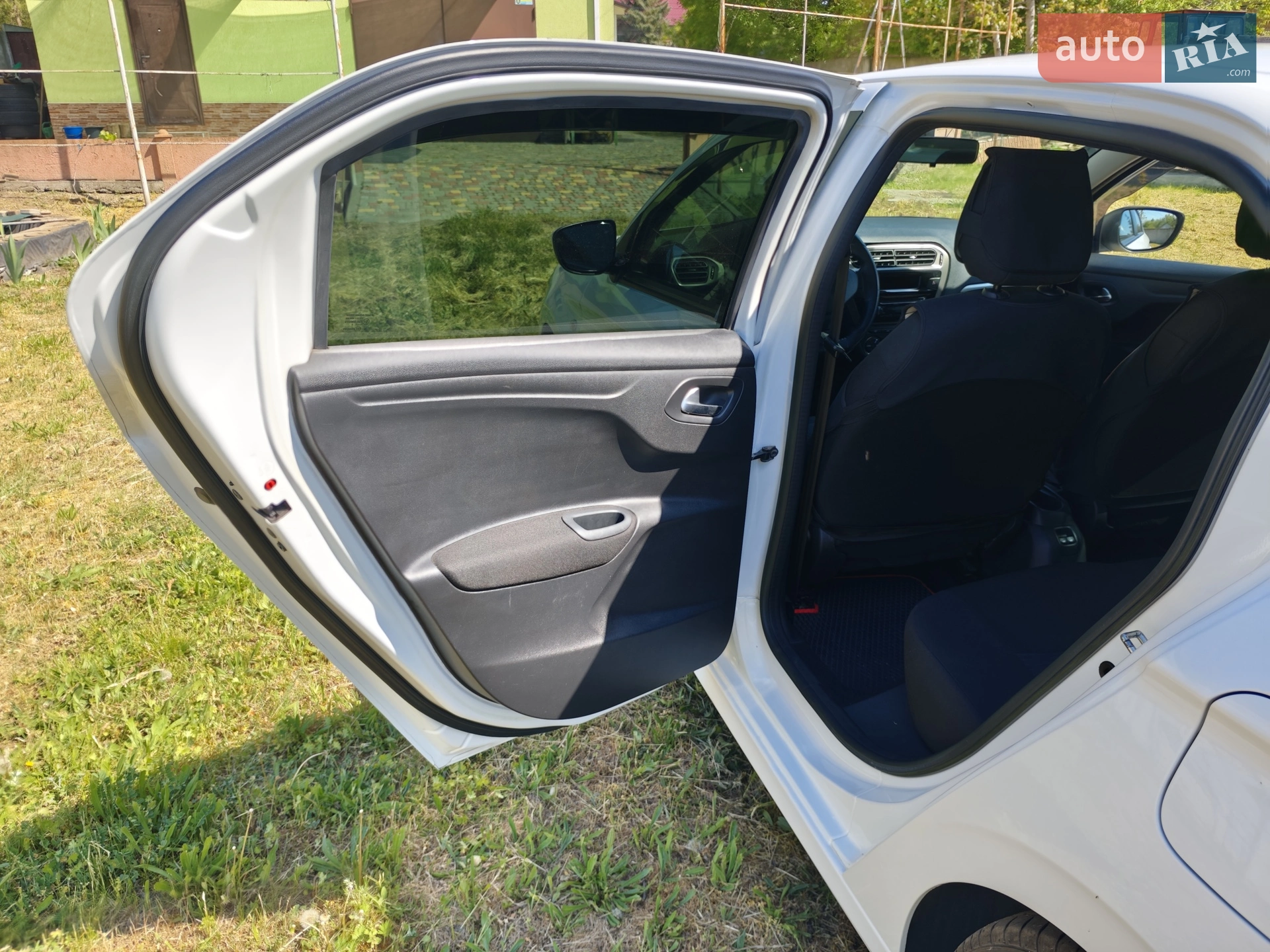 2015 Peugeot 301 - мініатюра 3