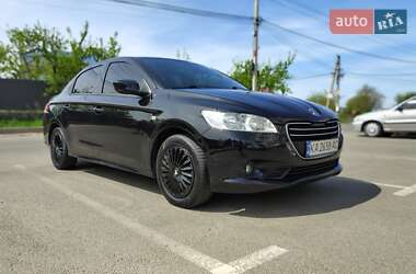 Седан Peugeot 301 2016 в Киеве