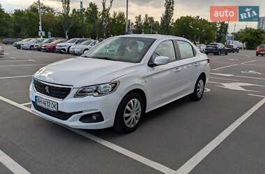Седан Peugeot 301 2020 в Киеве